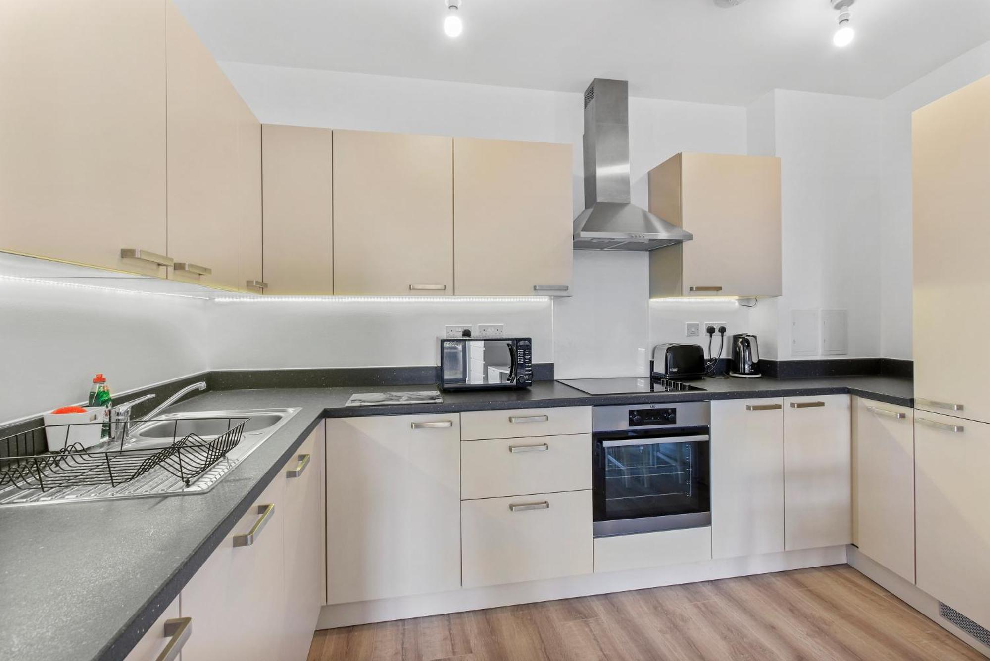 Centrally Located - Modern - 2Bed - 2Bath Apartment 伦敦 外观 照片