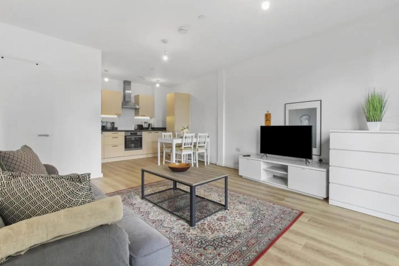 Centrally Located - Modern - 2Bed - 2Bath Apartment 伦敦 外观 照片