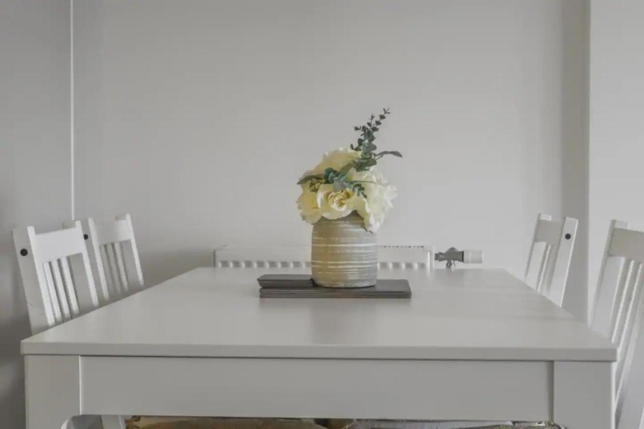 Centrally Located - Modern - 2Bed - 2Bath Apartment 伦敦 外观 照片
