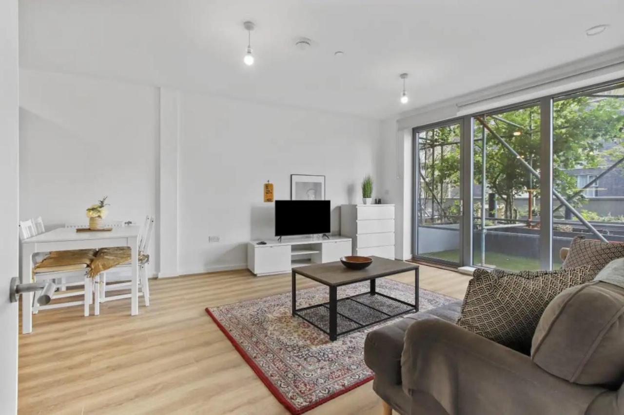 Centrally Located - Modern - 2Bed - 2Bath Apartment 伦敦 外观 照片
