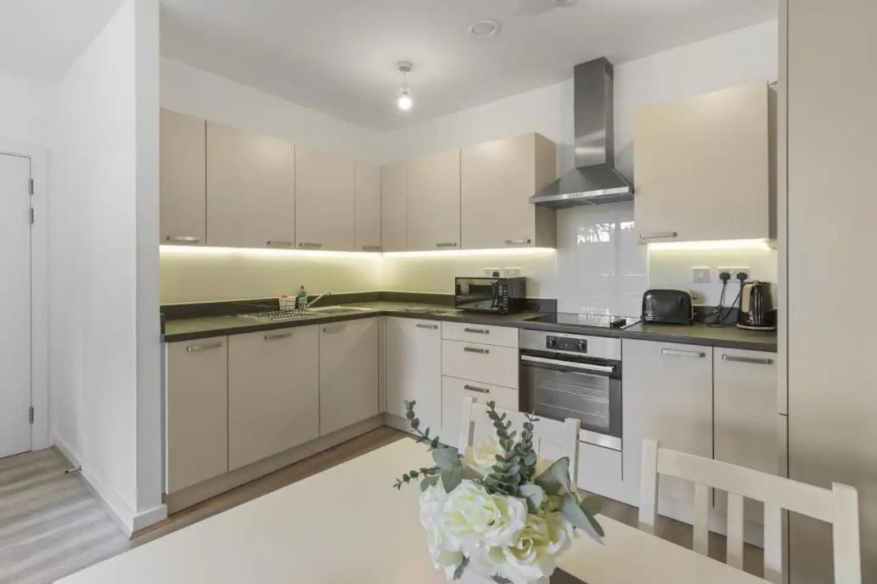 Centrally Located - Modern - 2Bed - 2Bath Apartment 伦敦 外观 照片
